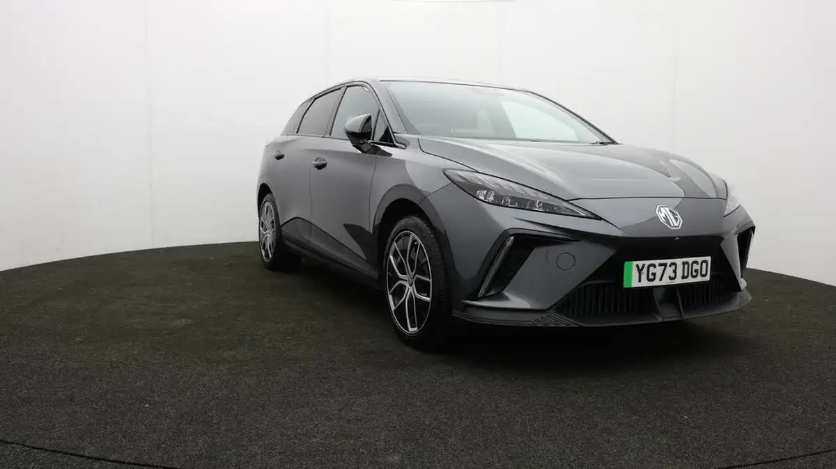 2023-mg-mg4-e-trophy-ev-203ps-long-big-48