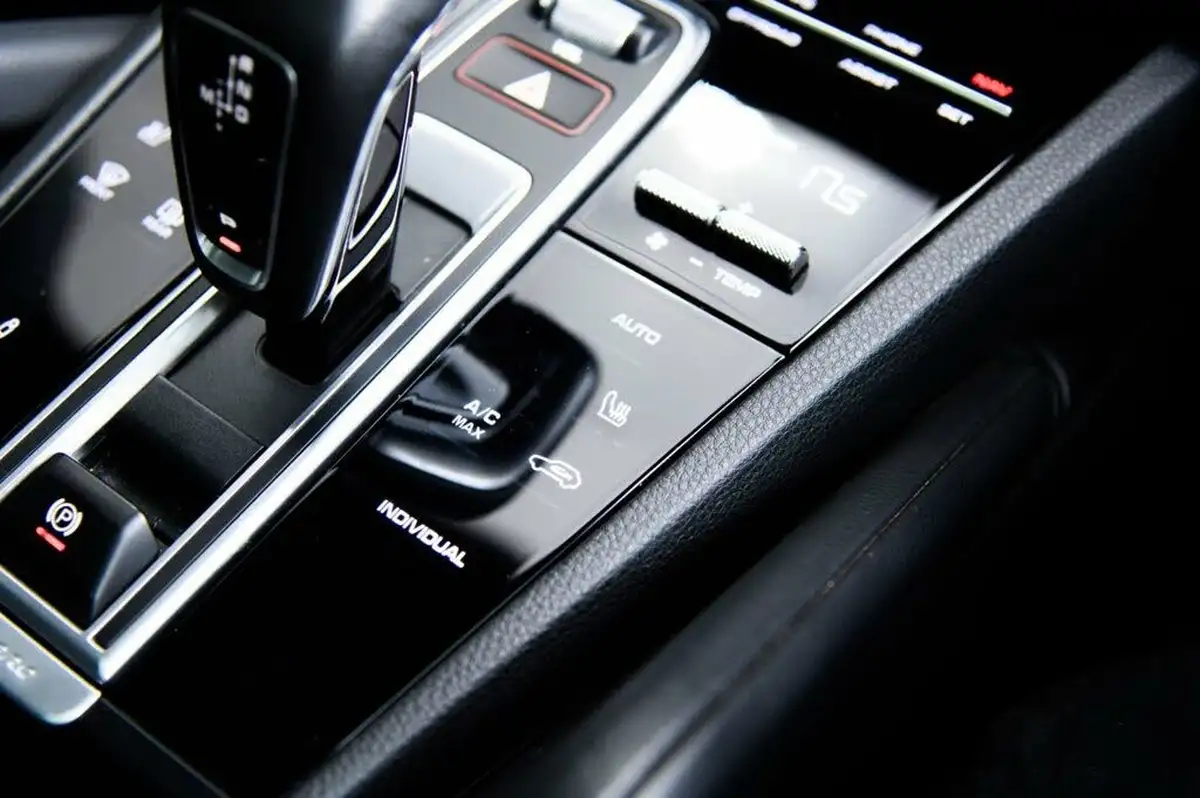 2019-porsche-cayenne-30-v6-e-hybrid-e-hybrid-coupe-big-20