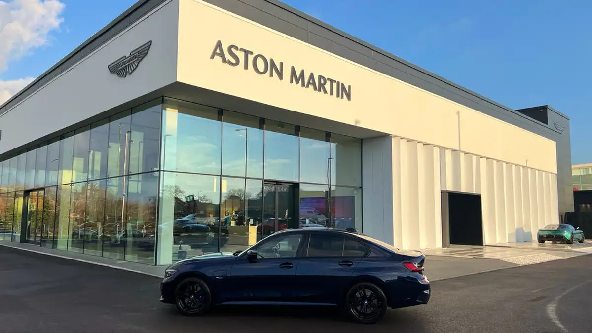 2021-bmw-3-series-20-330e-m-sport-pro-edition-saloon-4d-big-26