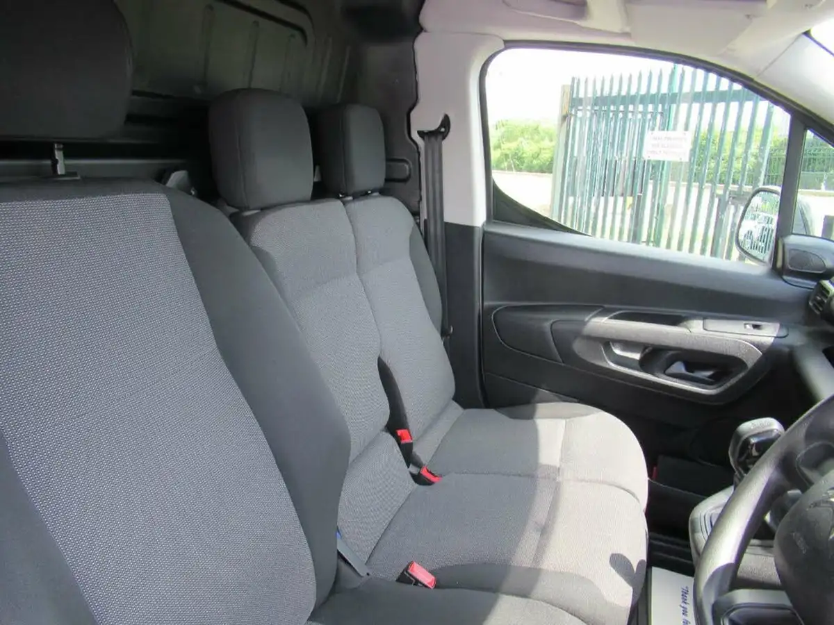 2019-citroen-berlingo-16bluehdi-650-enterprise-big-12
