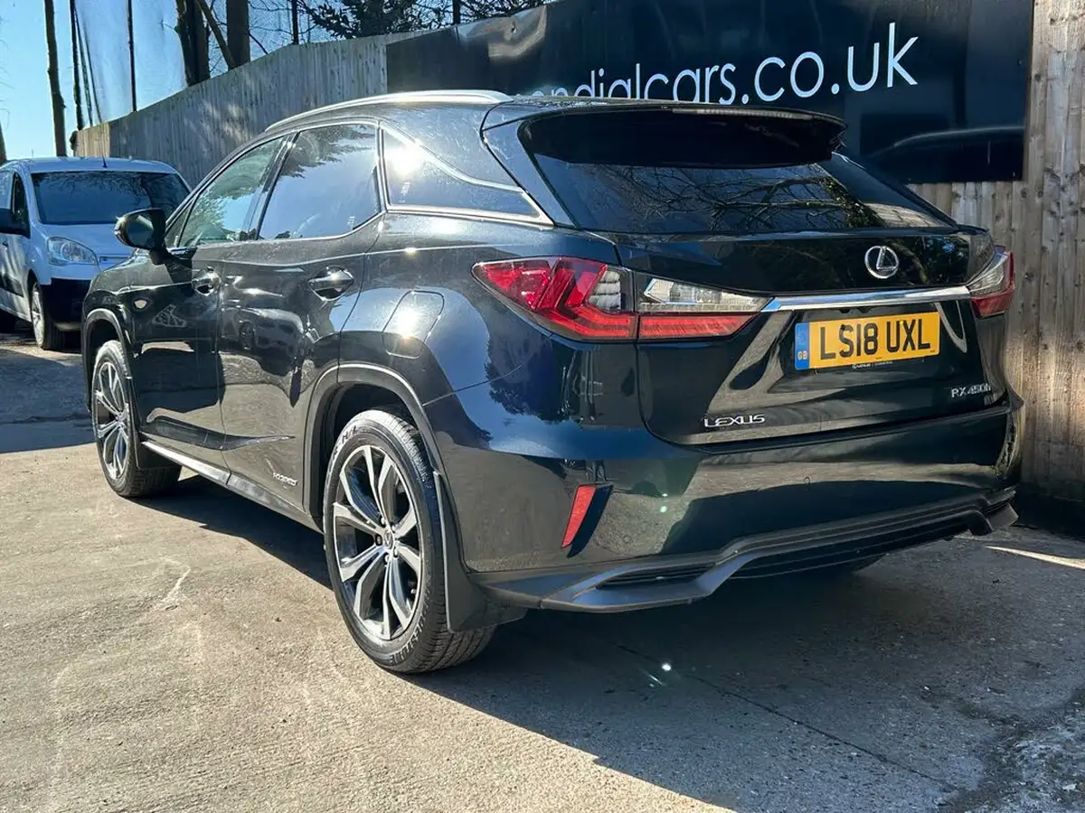 2018-lexus-rx-450h-35-luxury-big-11