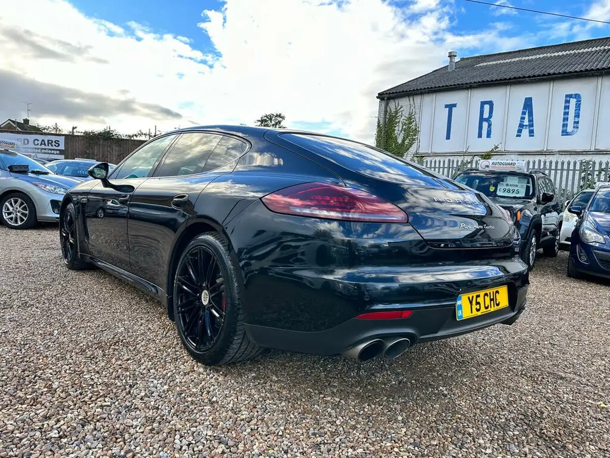 2016-porsche-panamera-48-turbo-big-11