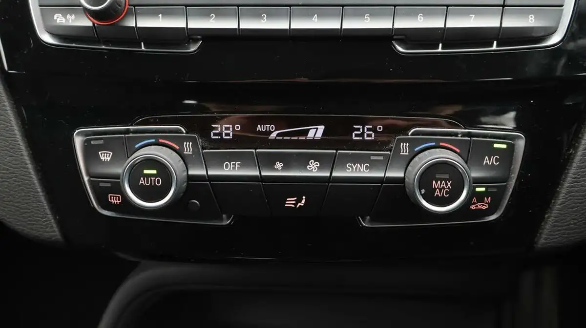 2020-bmw-x1-20-sdrive20i-se-189bhp-big-12