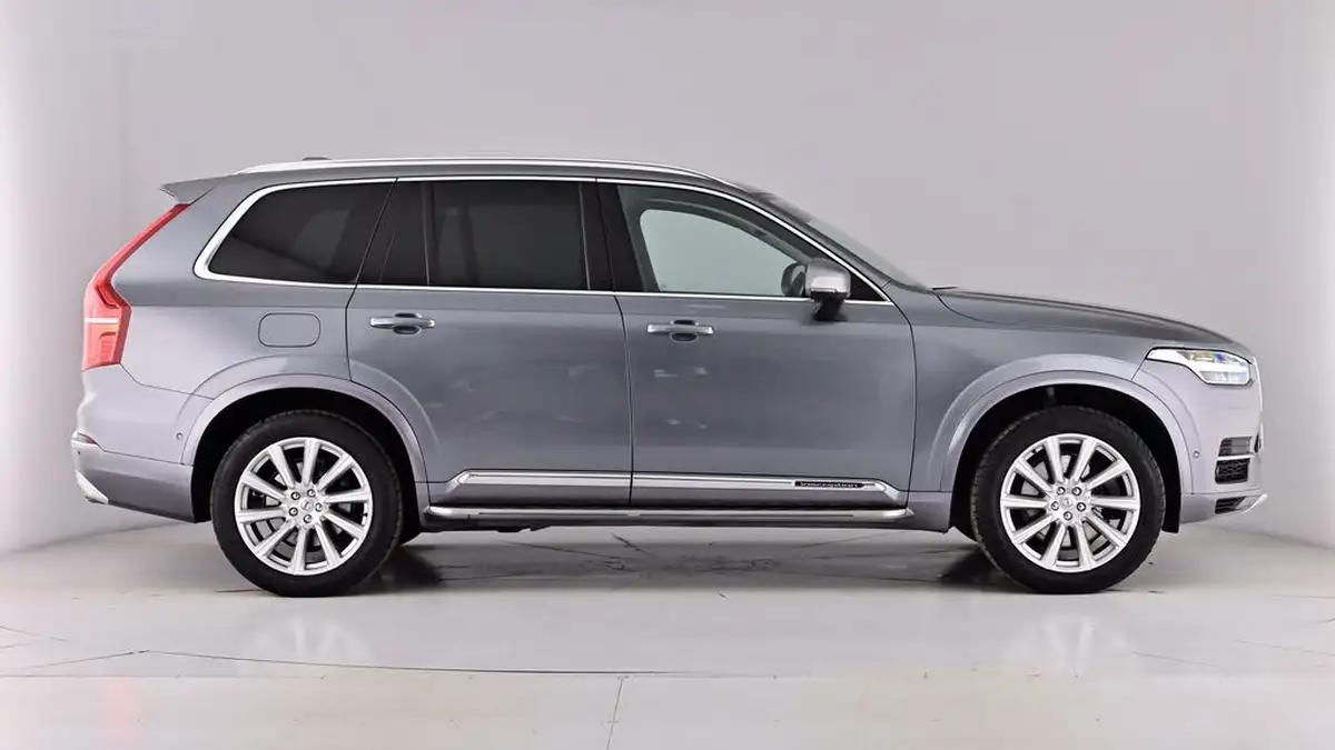 2018-volvo-xc90-20-t8-inscription-384bhp-awd-twin-engine-big-70