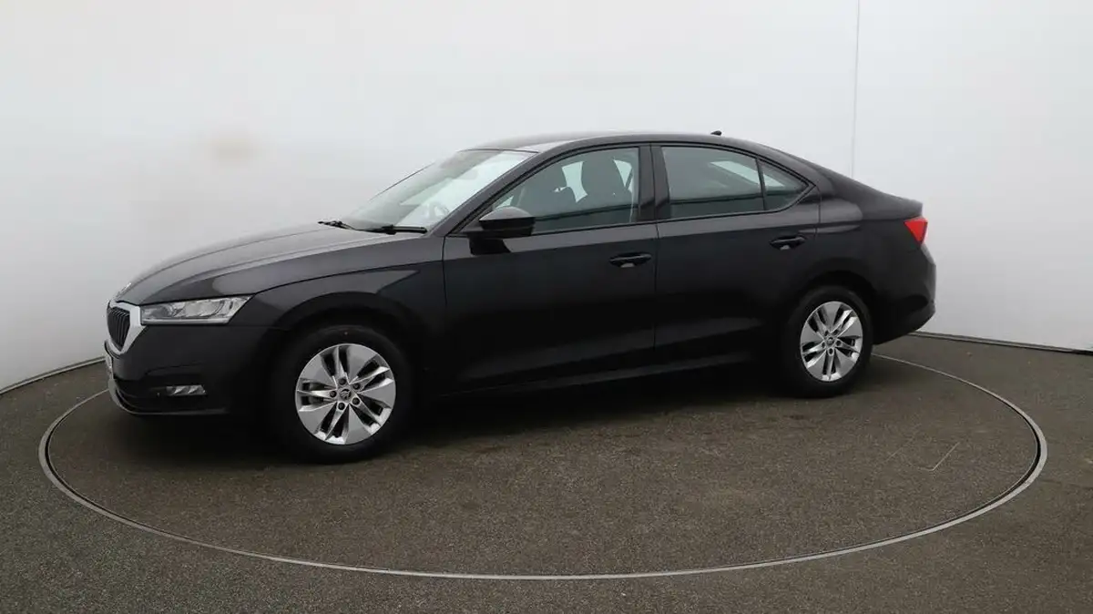 2022-skoda-octavia-10-tsi-se-technology-110ps-hatchback-big-64
