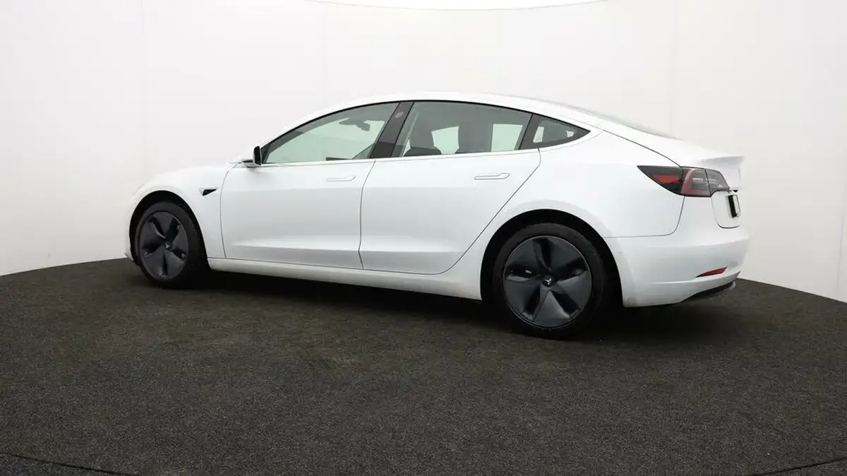 2020-tesla-model-3-e-standard-plus-big-72
