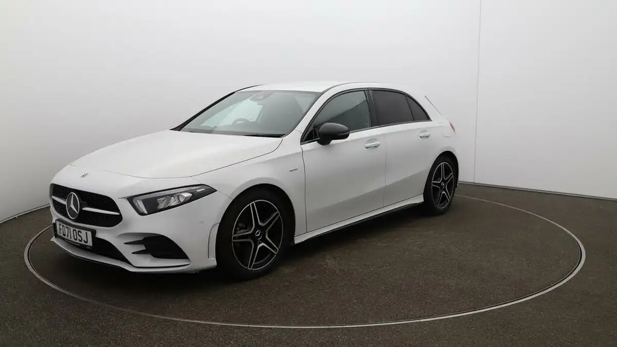 2022-mercedes-benz-a-class-13-a200-amg-line-executive-edition-hatchback-5d-7g-dct-big-3