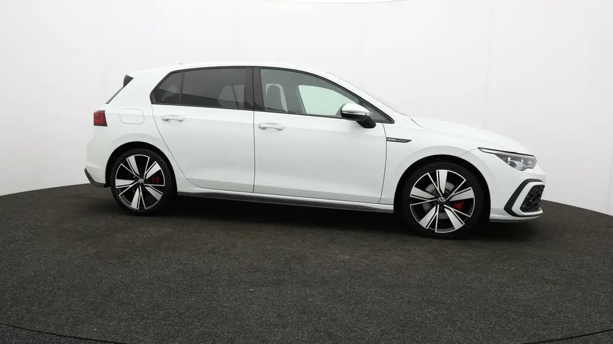 2021-volkswagen-golf-20tdi-gtd-big-53