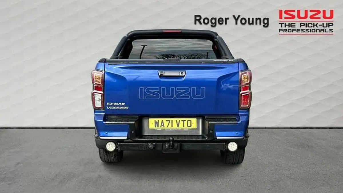 2021-isuzu-d-max-19td-v-cross-auto-big-5