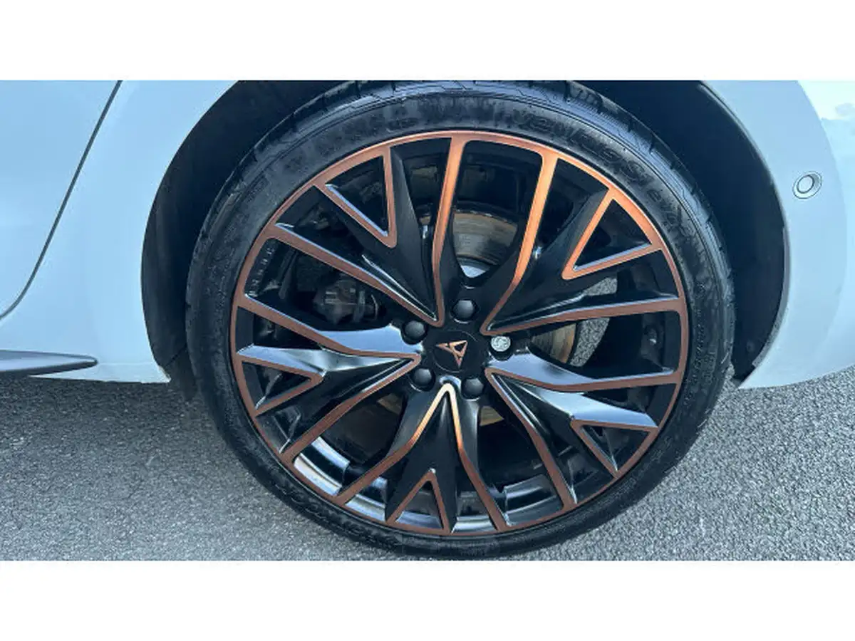 2024-cupra-leon-nf-20-tsi-vz2-design-edition-300ps-hatchback-big-29
