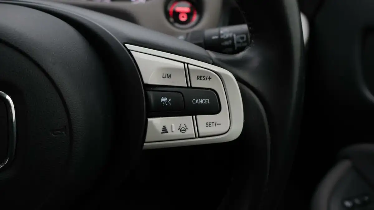 2022-honda-jazz-15-i-mmd-ex-109ps-big-24