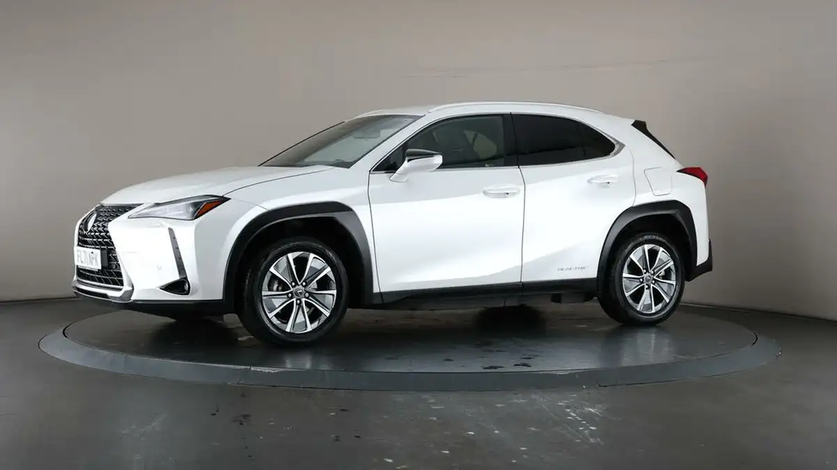 2021-lexus-ux-300e-e-ux-big-37