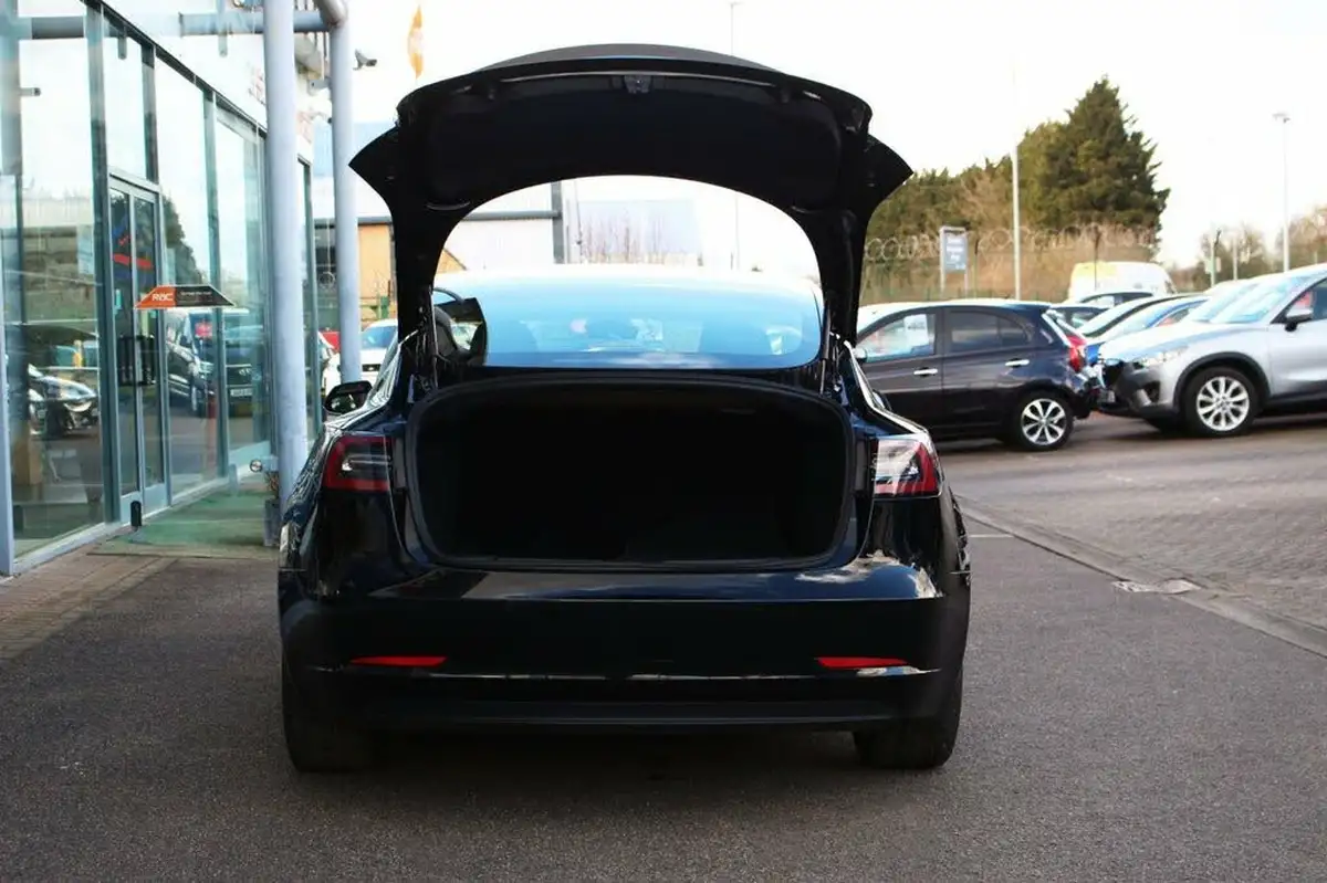2019-tesla-model-3-e-4x4-performance-pack-big-6