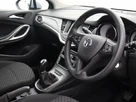 2019-vauxhall-astra-10i-turbo-design-hatchback-small-5