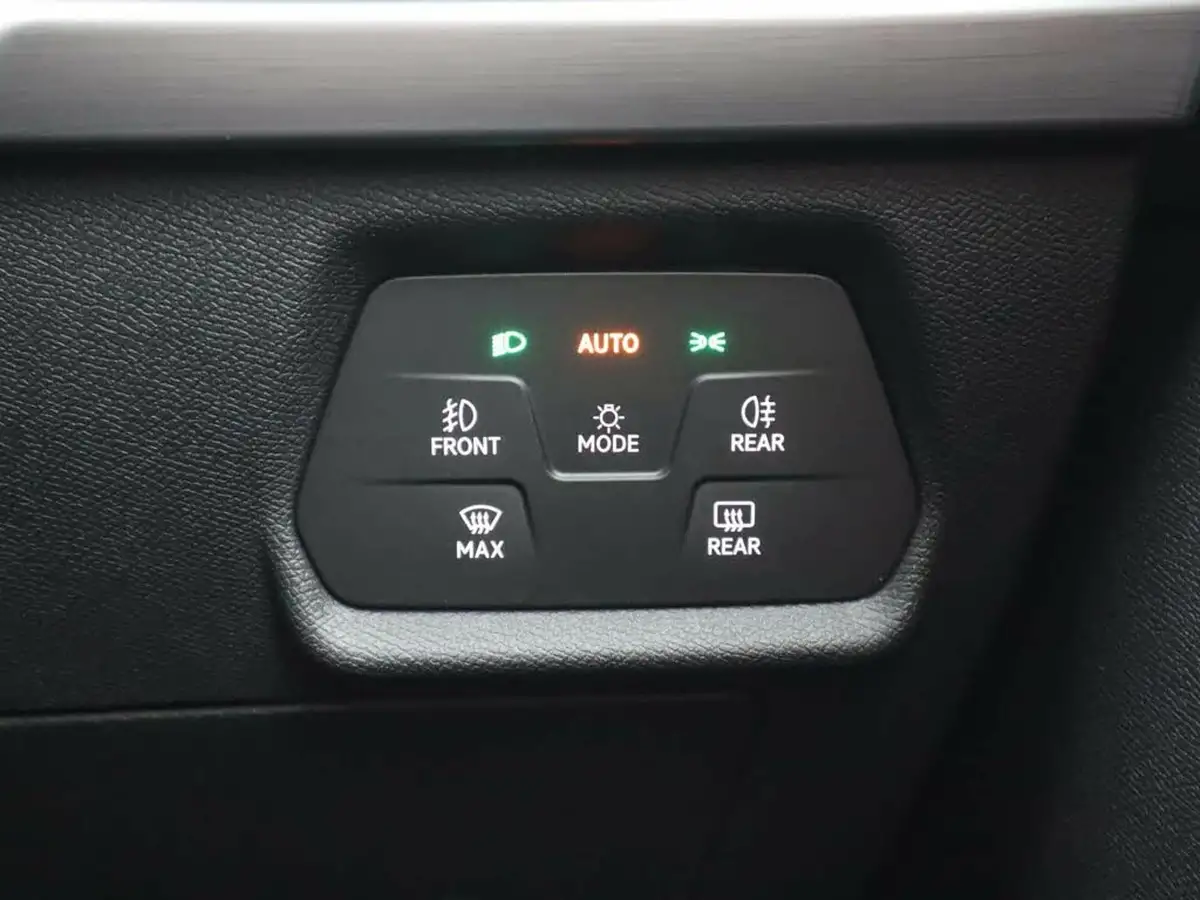 2021-seat-leon-15-tsi-evo-fr-sport-130ps-hatchback-big-24