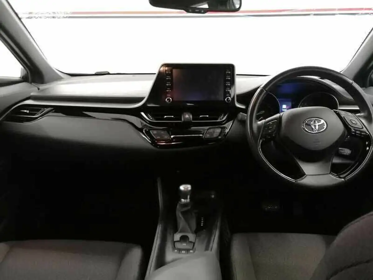 2020-toyota-c-hr-18-vvt-i-icon-big-15