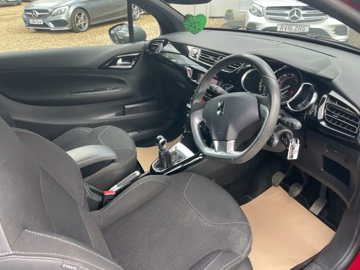2014-citroen-ds3-16-dstyle-plus-vti-120bhp-big-11