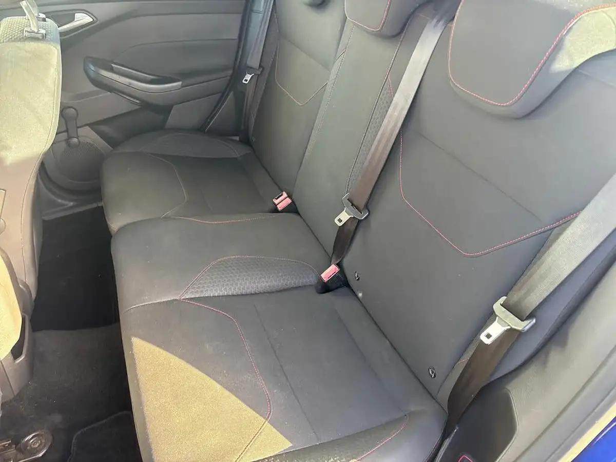 2015-ford-focus-16-zetec-s-hatchback-big-9
