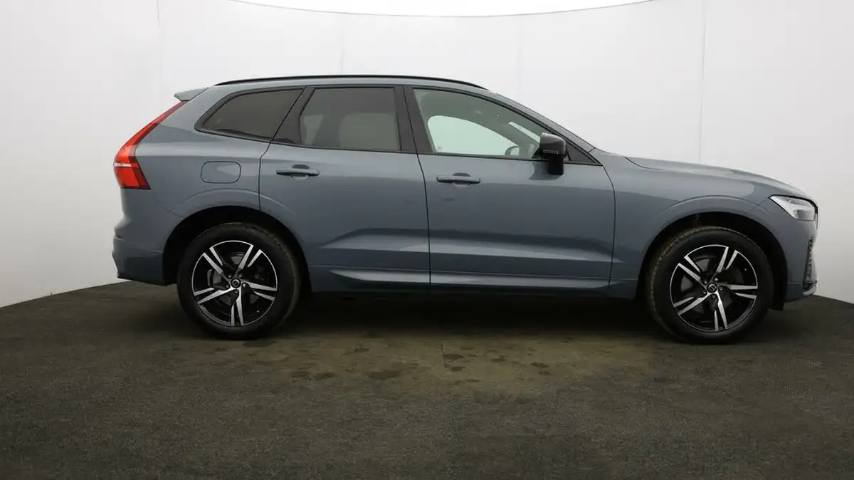 2021-volvo-xc60-20td-b4-r-design-awd-big-44