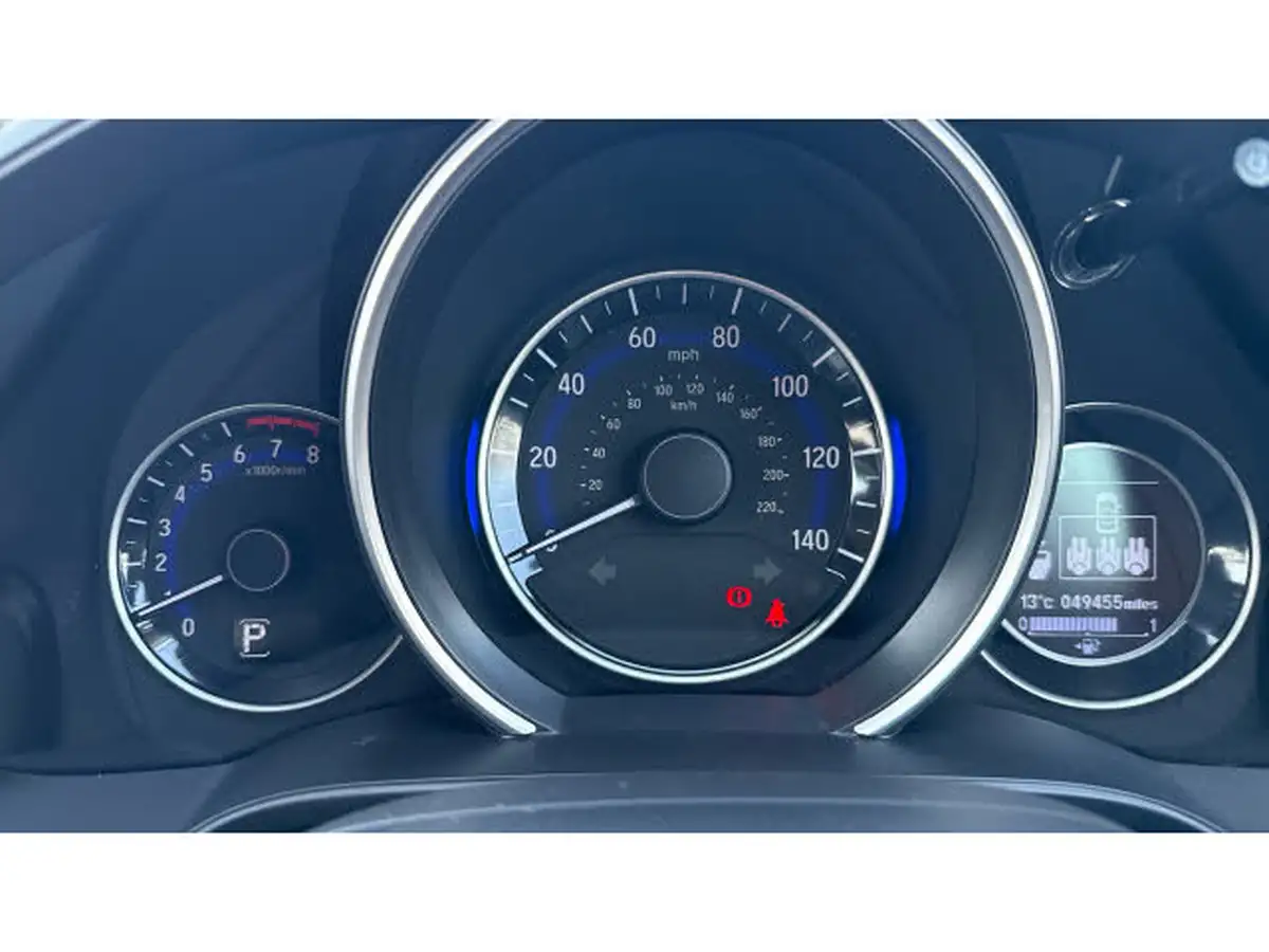 2019-honda-jazz-13-i-vtec-ex-cvt-big-10