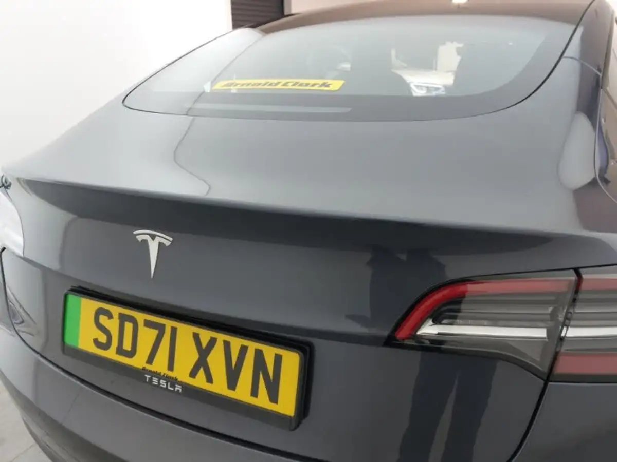 2021-tesla-model-3-e-standard-plus-big-14