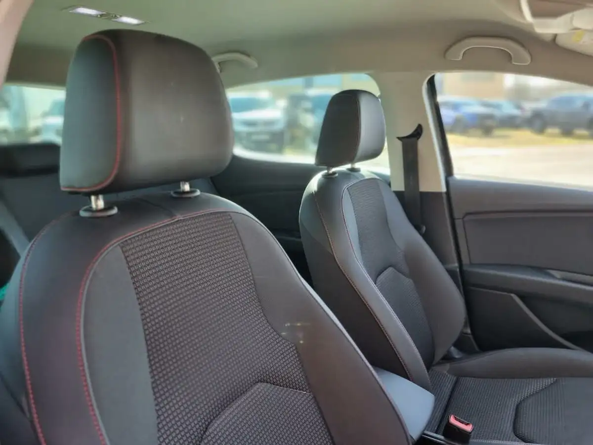 2019-seat-leon-15-tsi-evo-fr-130ps-ss-hatchback-big-33