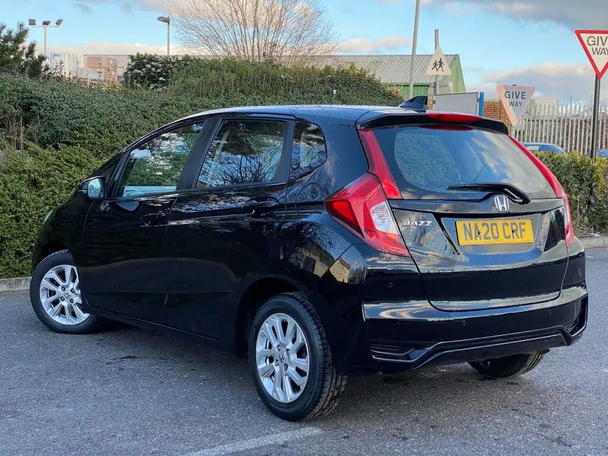 2020-honda-jazz-13-i-vtec-se-big-3