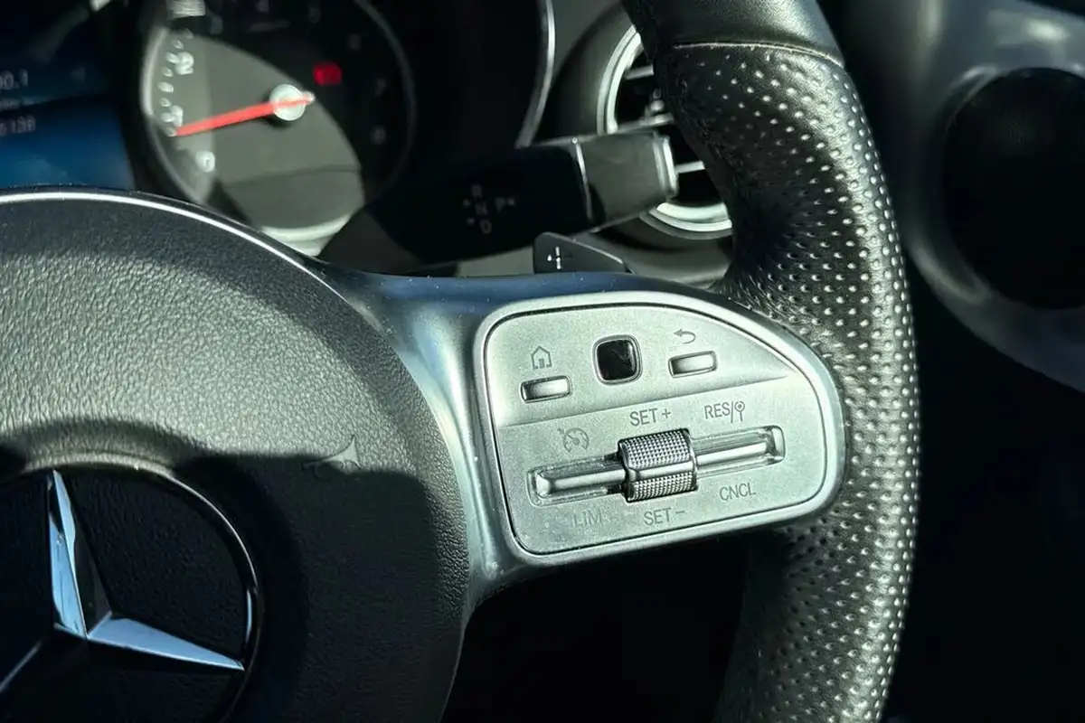 2019-mercedes-benz-c-class-20-c300-amg-line-coupe-2d-big-39