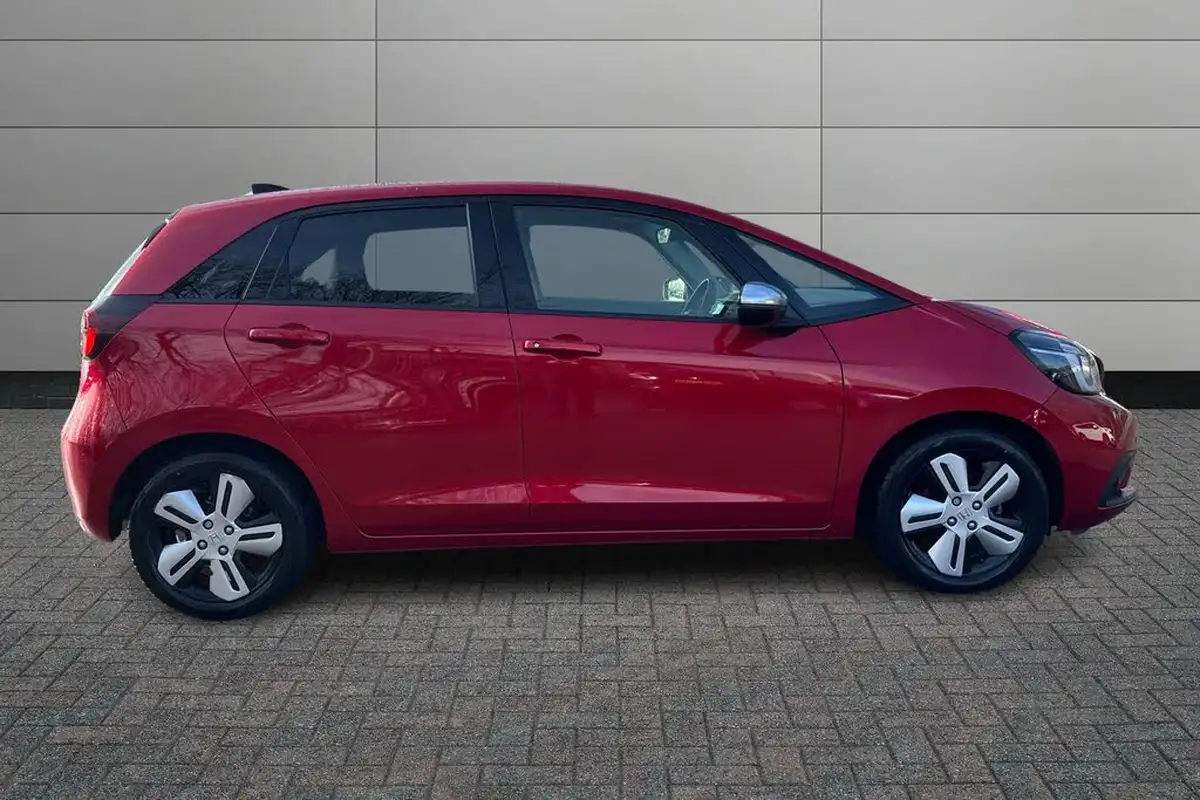 2021-honda-jazz-15-i-mmd-ex-107ps-big-4