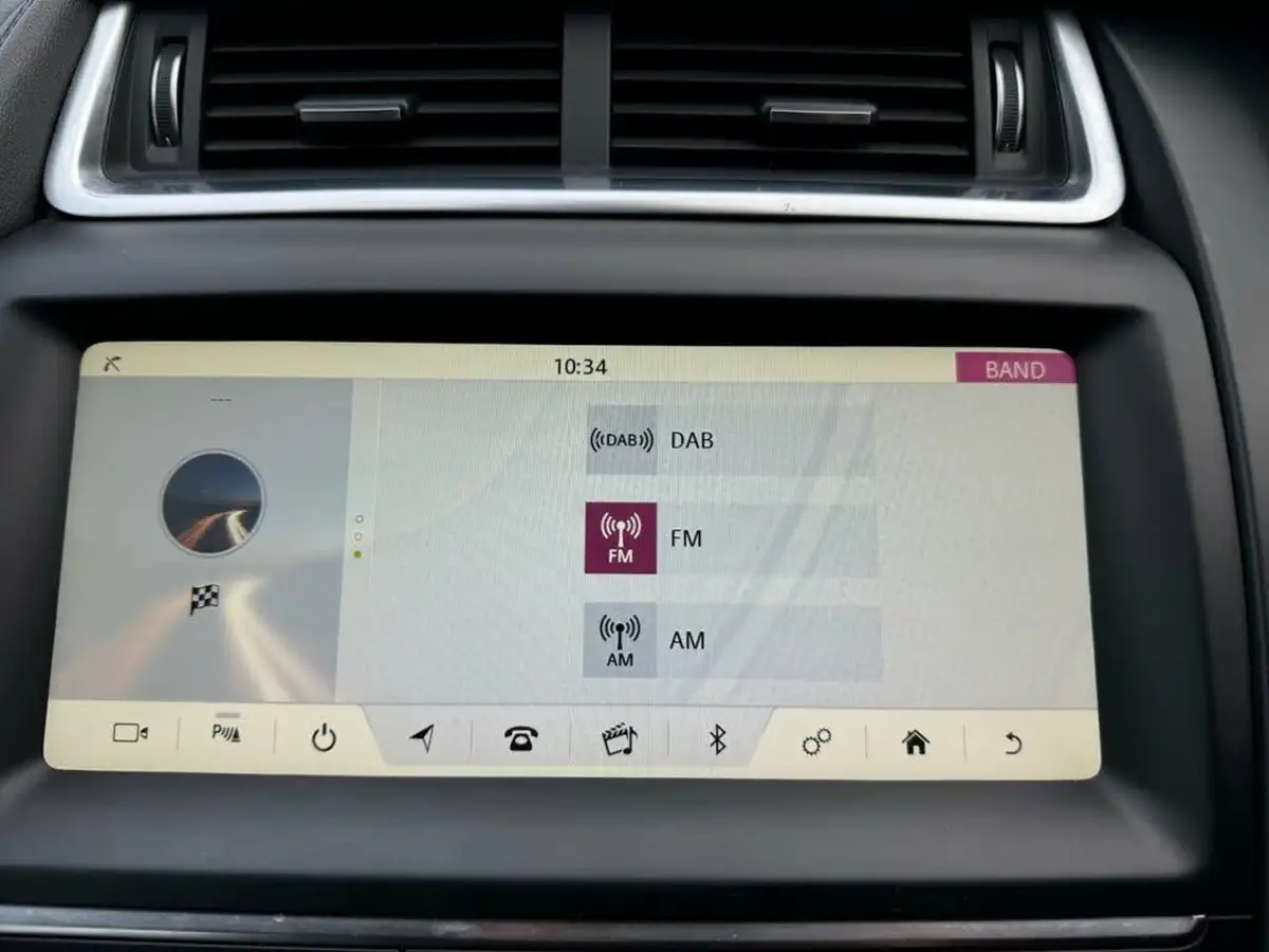 2018-jaguar-e-pace-20-i4-s-big-26