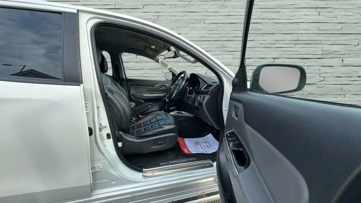 2018-mitsubishi-l200-24di-d-barbarian-eu6-big-28