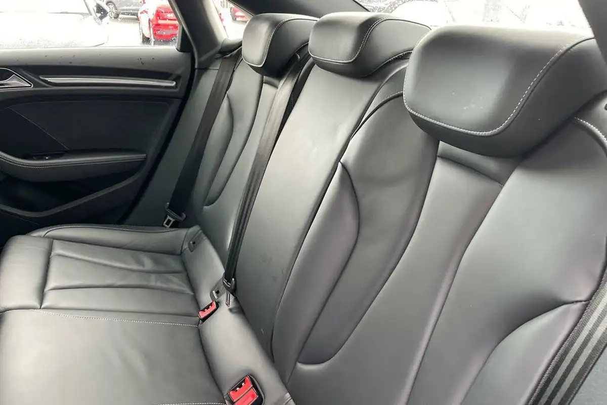 2018-audi-rs3-25-tfsi-quattro-saloon-4d-big-28