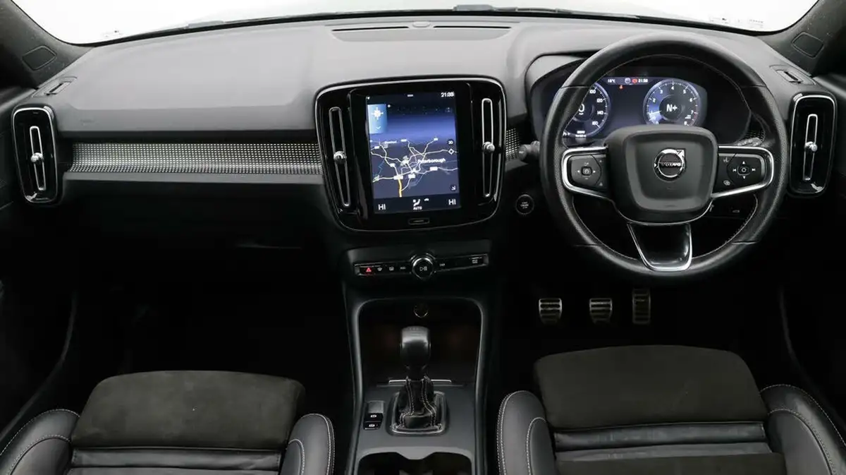 2021-volvo-xc40-15-t3-r-design-161bhp-big-13