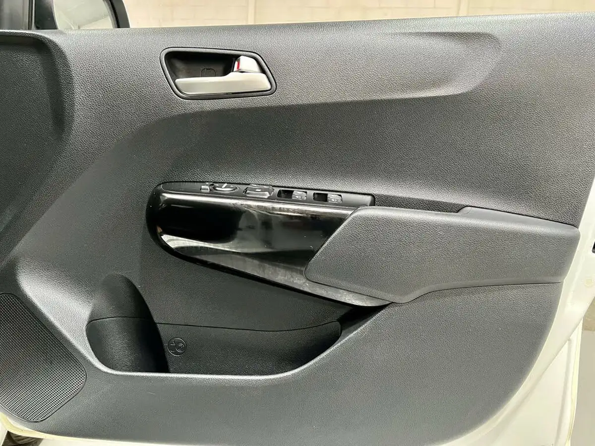 2019-kia-picanto-10-2-big-45