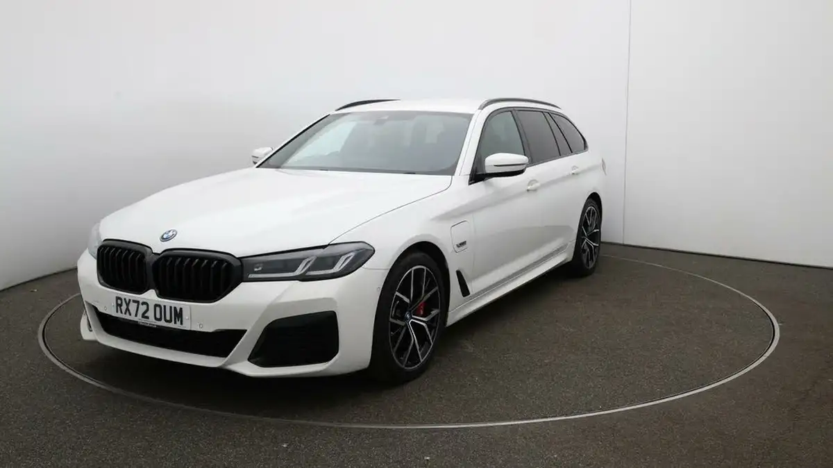 2022-bmw-5-series-20-530e-xdrive-m-sport-touring-5d-big-37