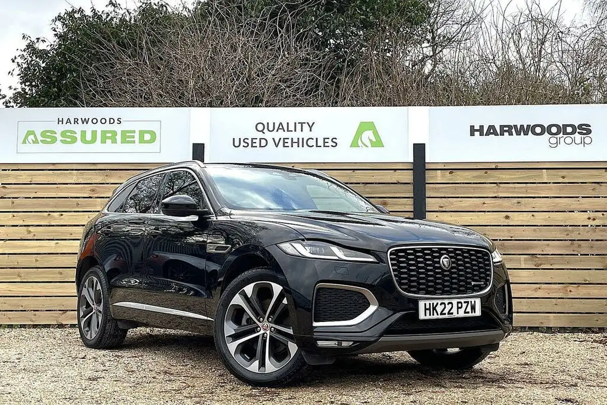 2022-jaguar-f-pace-20-p250-r-dynamic-hse-big-0