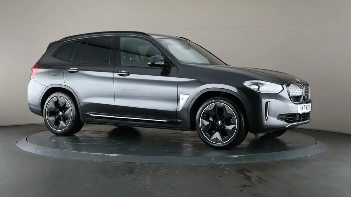 2021-bmw-ix3-e-premier-edition-big-54