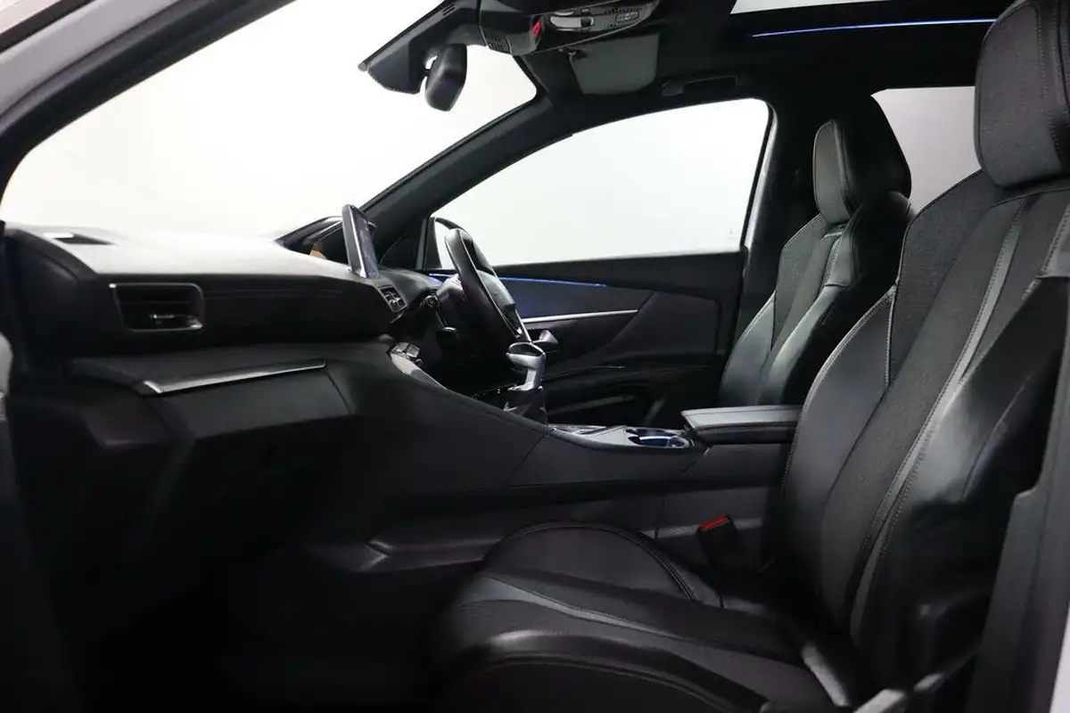 2019-peugeot-3008-suv-12-puretech-gt-line-premium-big-41