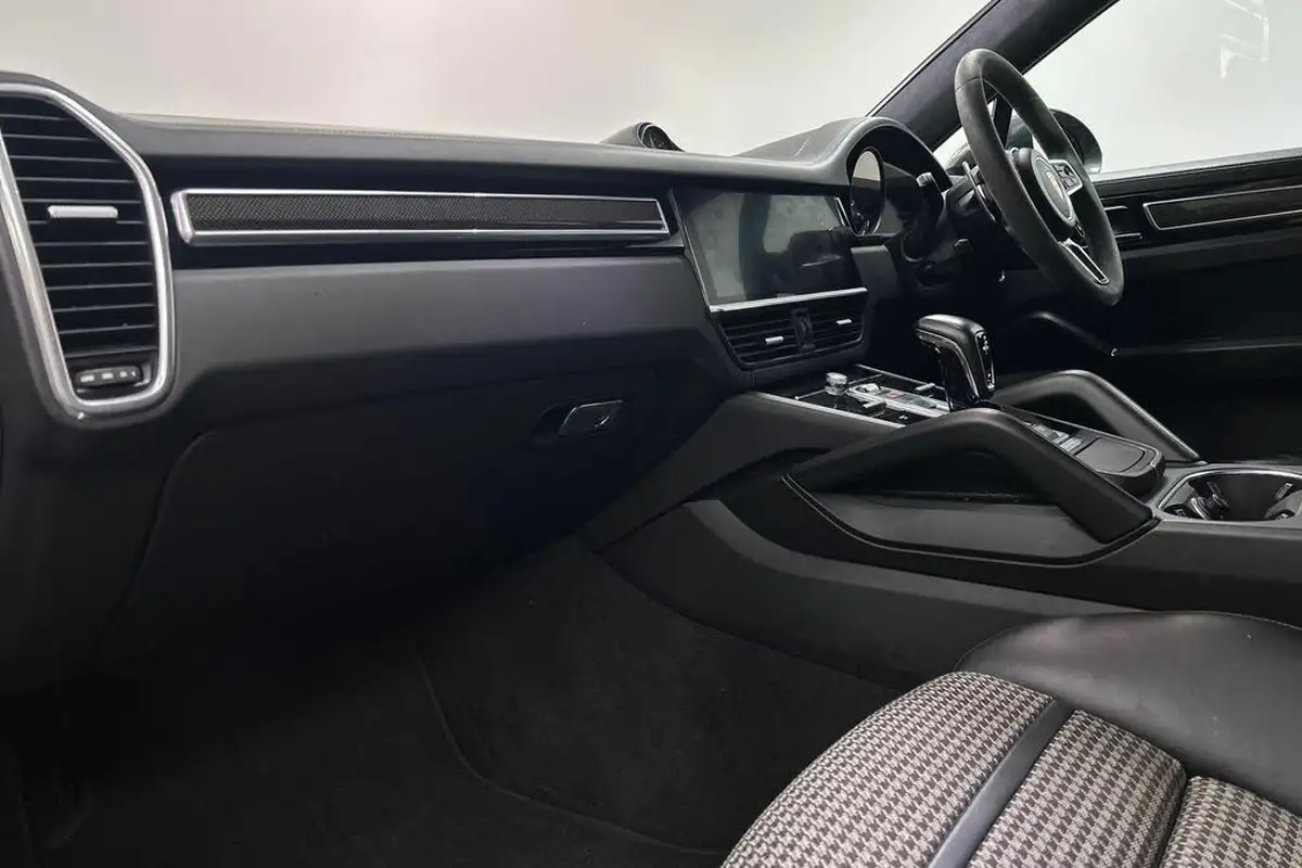 2020-porsche-cayenne-30-v6-e-hybrid-462ps-coupe-big-5