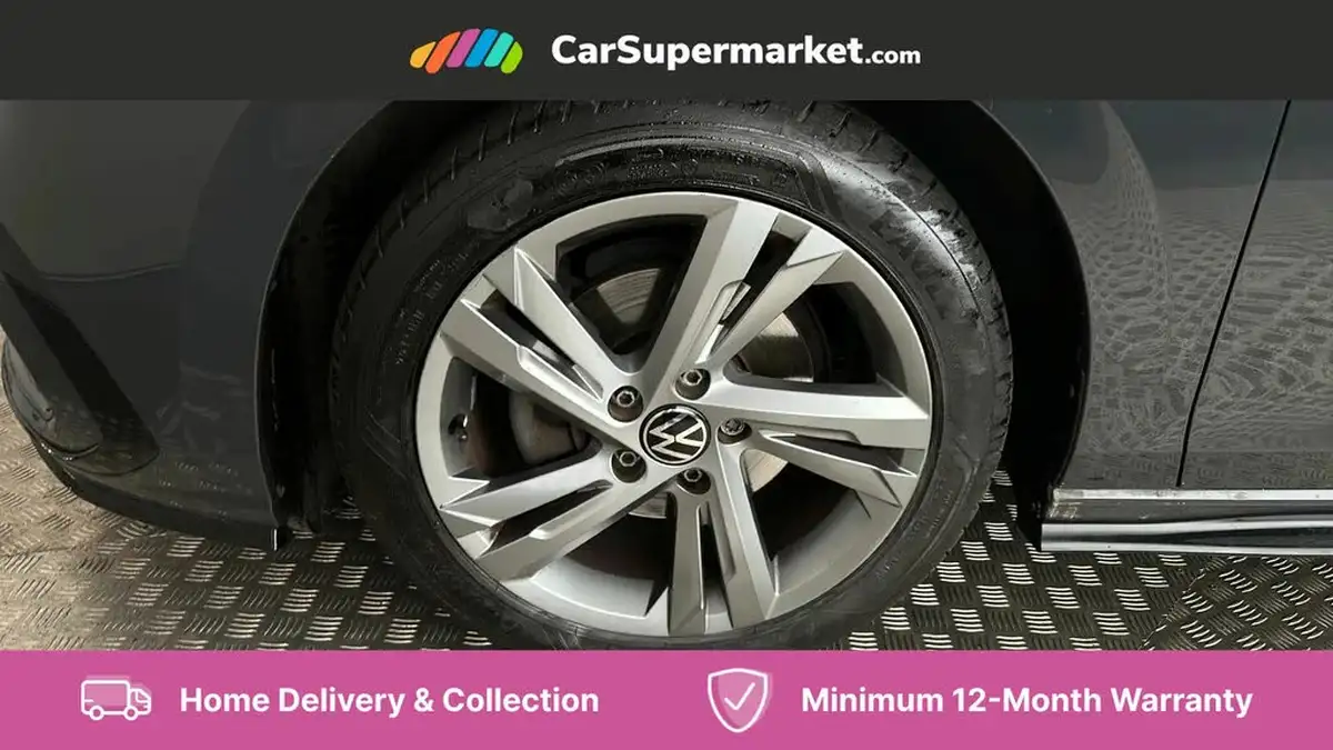 2022-volkswagen-golf-15-tsi-r-line-130ps-hatchback-big-18