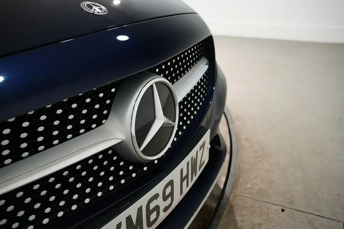 2019-mercedes-benz-c-class-20-c300-amg-line-premium-coupe-2d-big-13