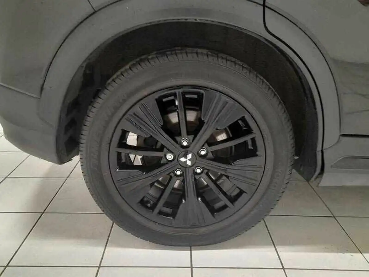 2019-mitsubishi-eclipse-cross-15-black-4wd-auto-big-6