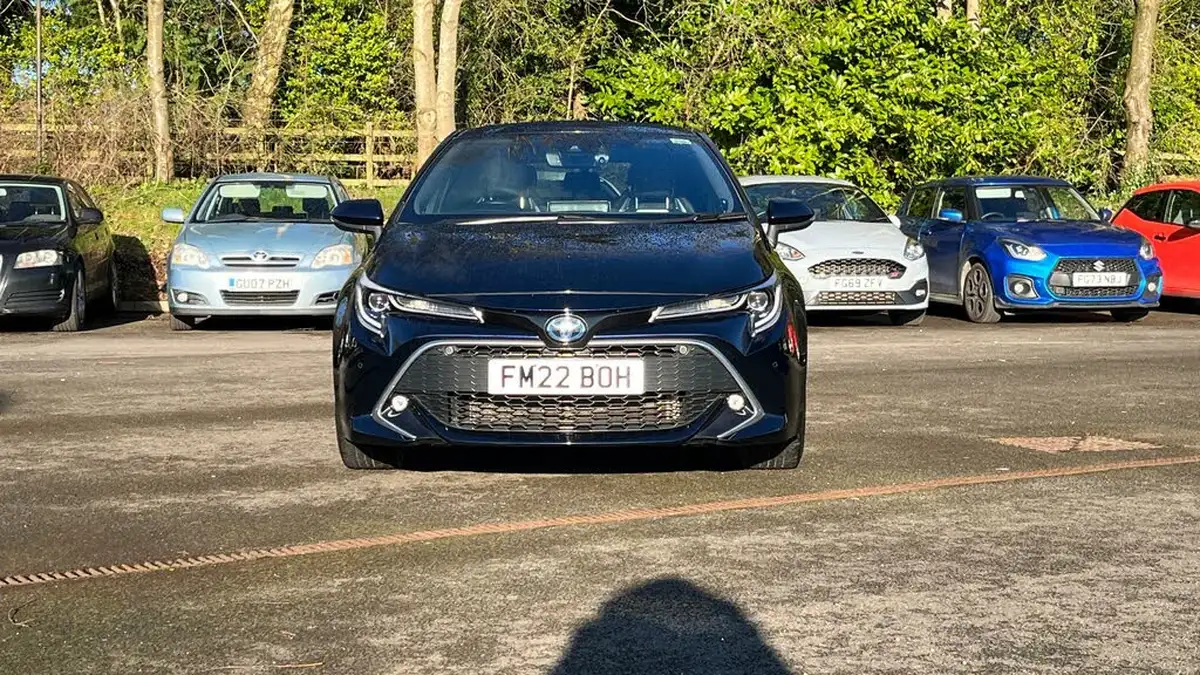 2022-toyota-corolla-20-vvt-i-excel-181bhp-trk-hatchback-big-14