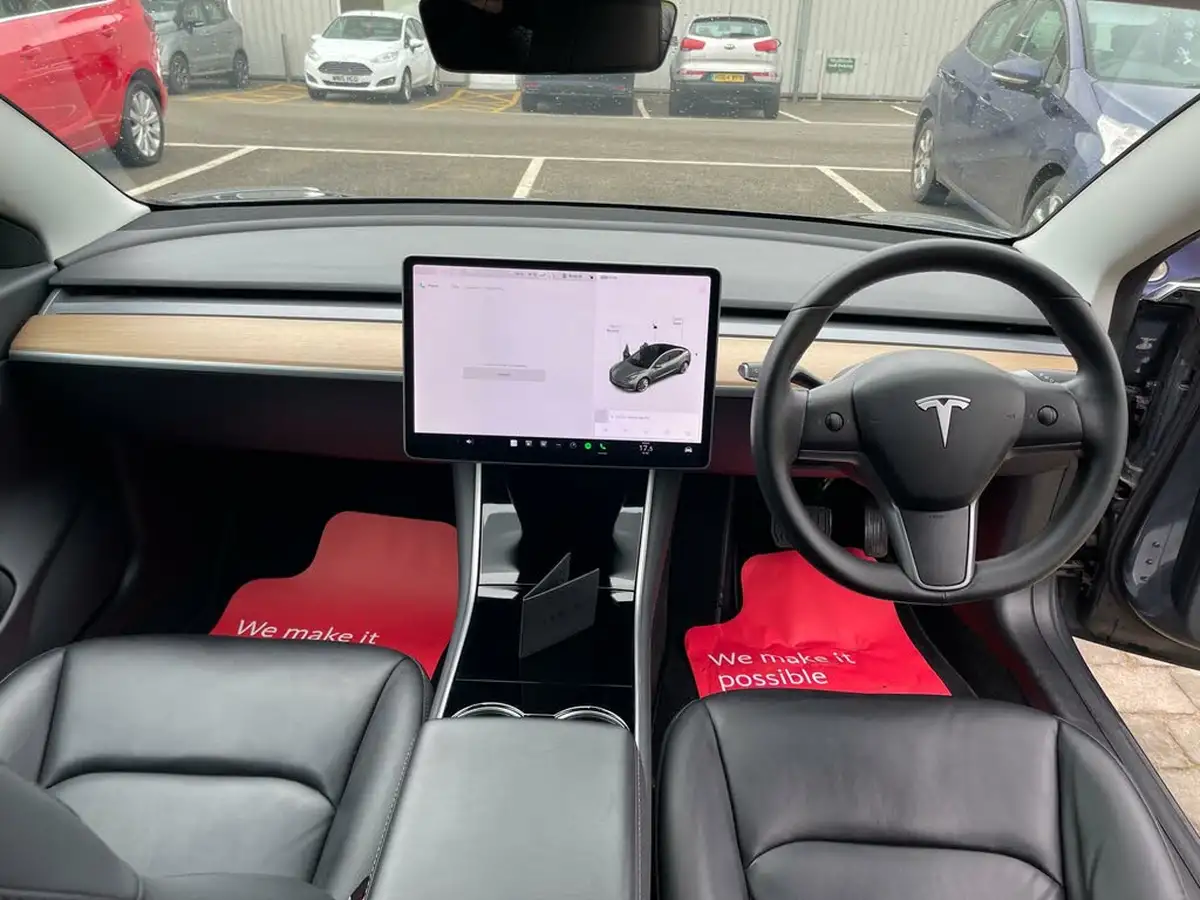 2020-tesla-model-3-e-long-range-big-71