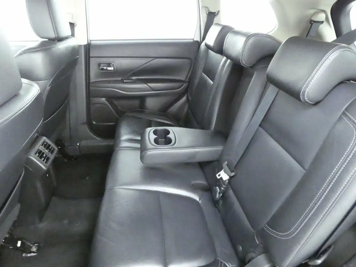 2018-mitsubishi-outlander-20-4-big-25