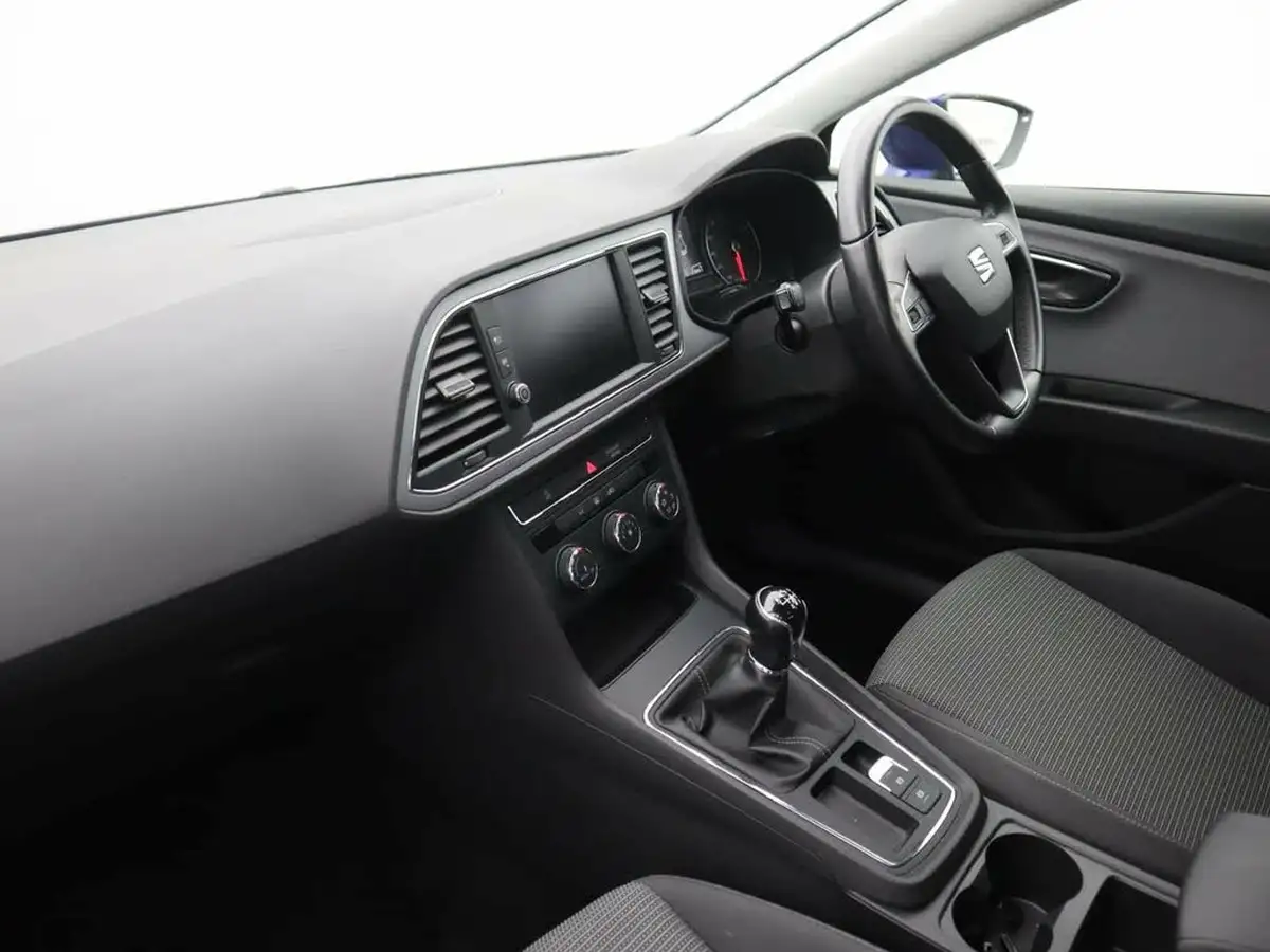 2018-seat-leon-12-tsi-se-dynamic-technology-hatchback-big-12