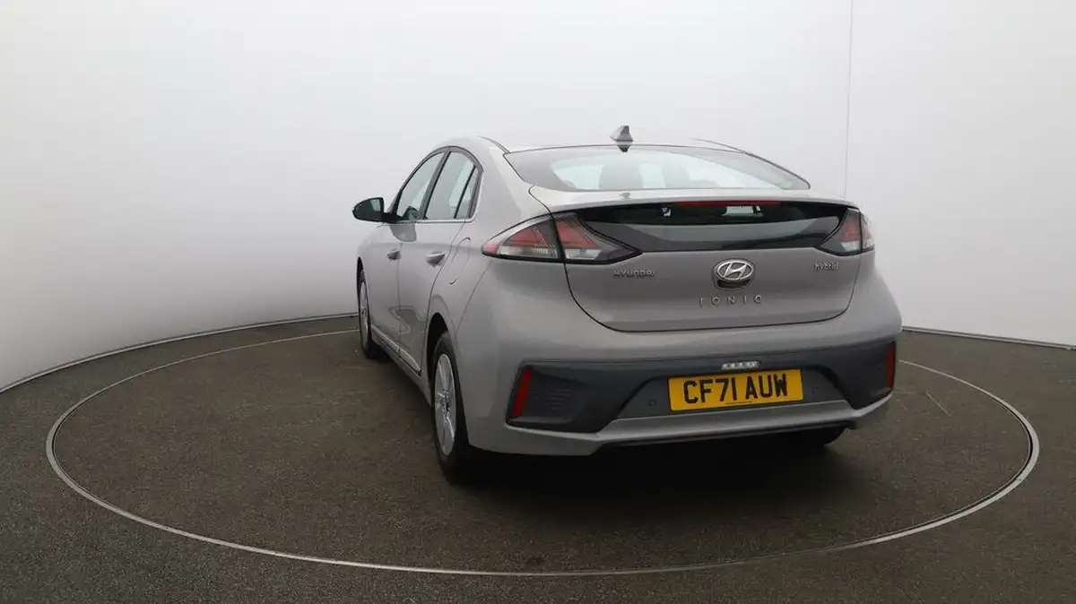 2021-hyundai-ioniq-16-gdi-premium-hybrid-big-58