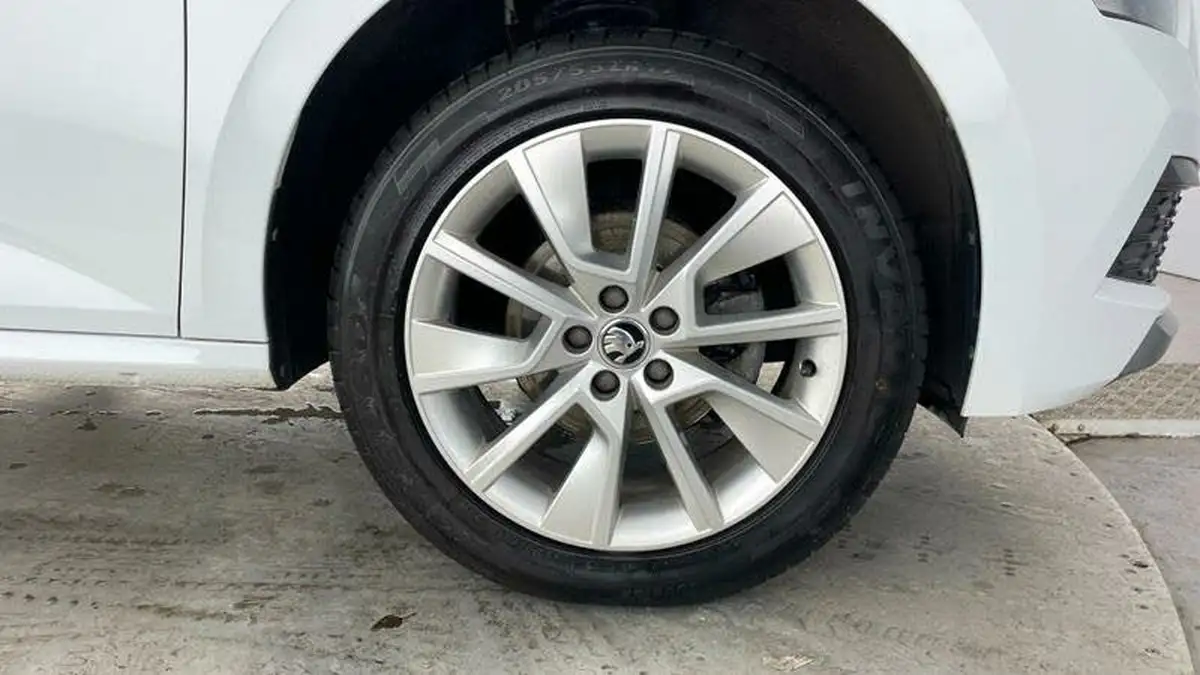 2022-skoda-kamiq-10-tsi-se-109ps-big-4