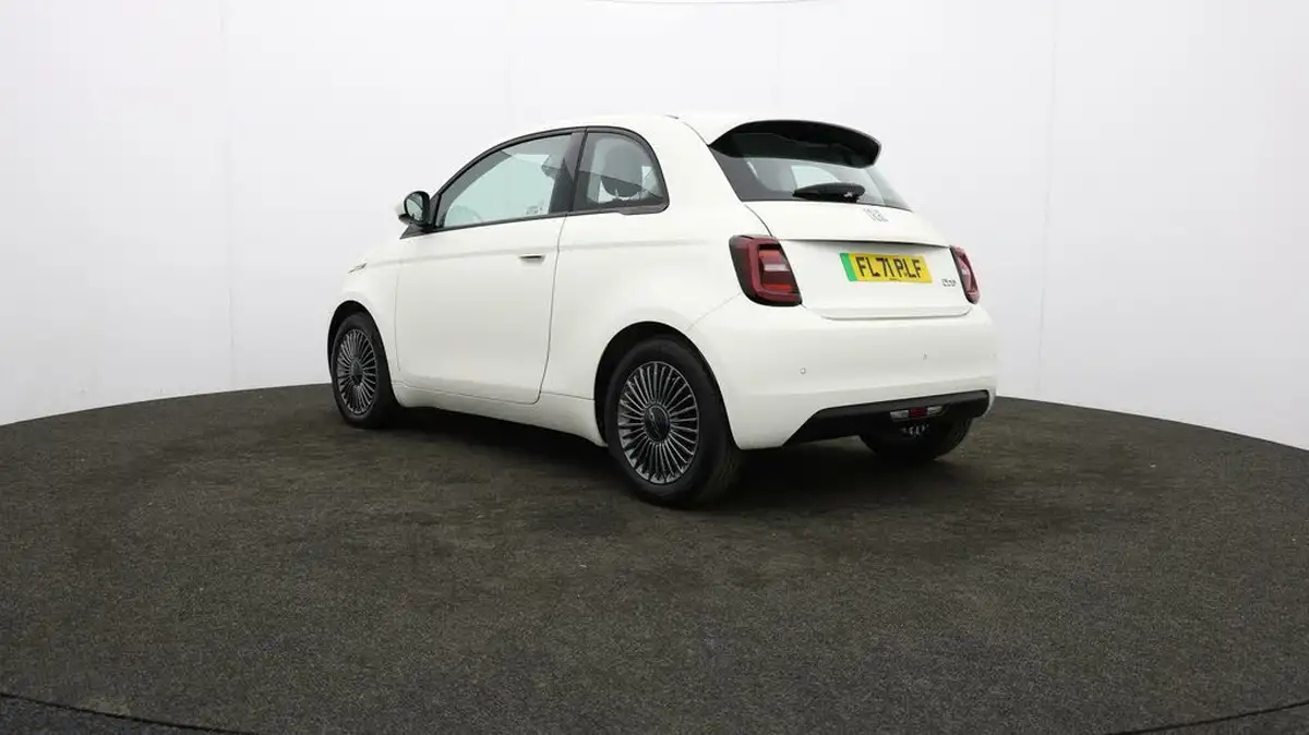 2021-fiat-500-e-icon-big-4