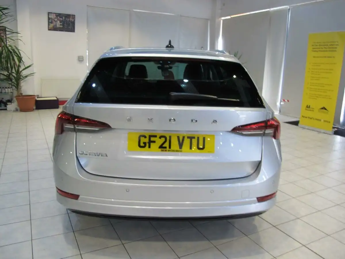 2021-skoda-octavia-20tdi-se-l-150ps-estate-dsg-big-13